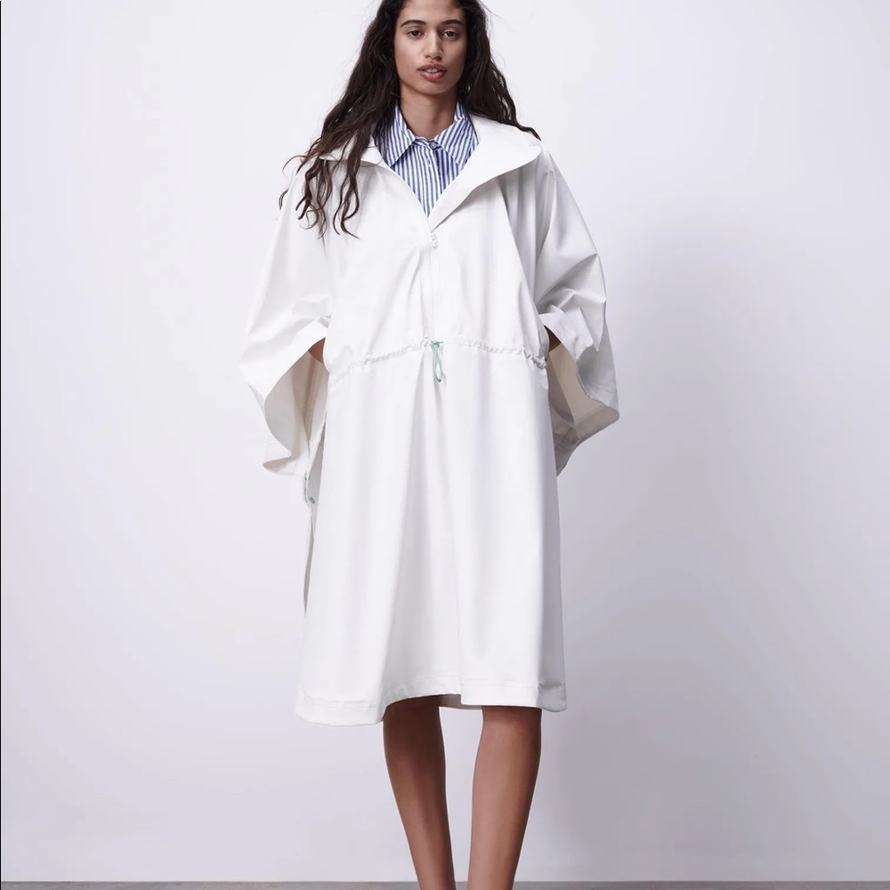 Zara Water Repellent Cape - Picture 1 of 11
